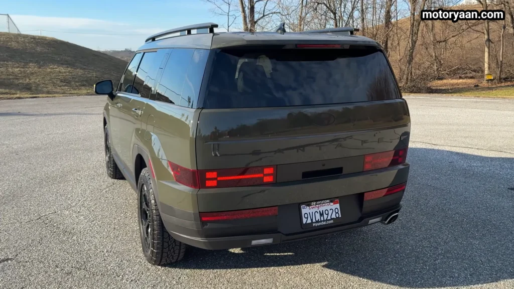 2026 Hyundai Santa Fe XRT rear design with LED tail lamps