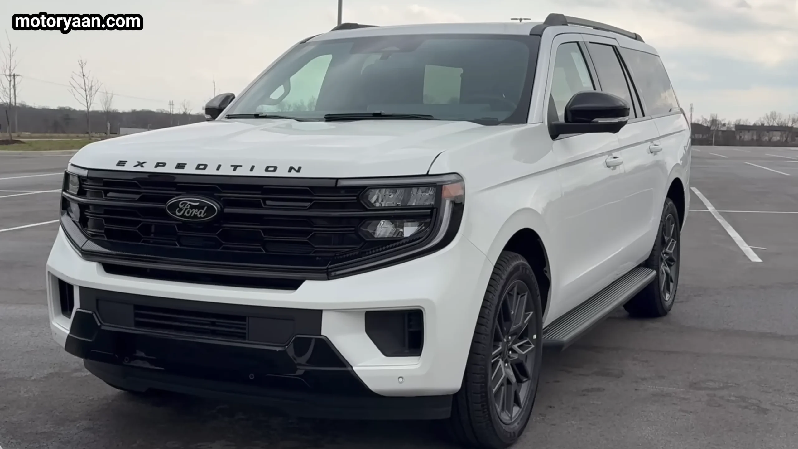 2026 Ford Expedition front and side profile with bold grille and large alloy wheels