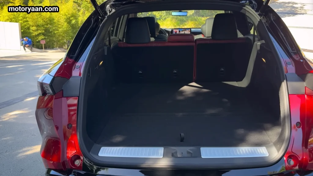 2027 Infiniti QX65 cargo space with rear seats folded