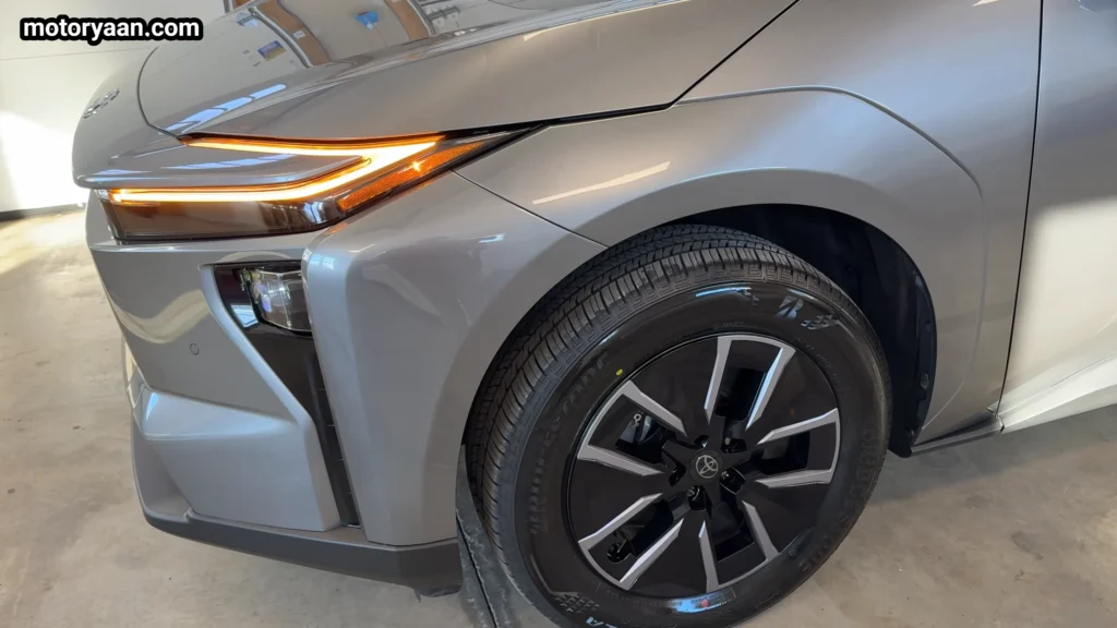 2026 Toyota bZ XLE Plus 18 inch alloy wheel design