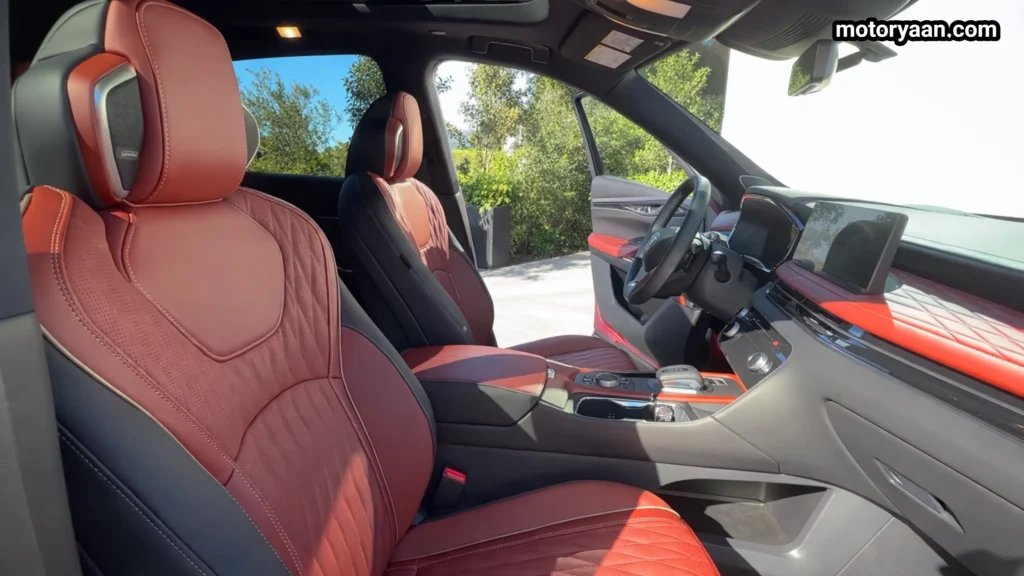 2027 Infiniti QX65 front cabin with premium leather seats and panoramic sunroof