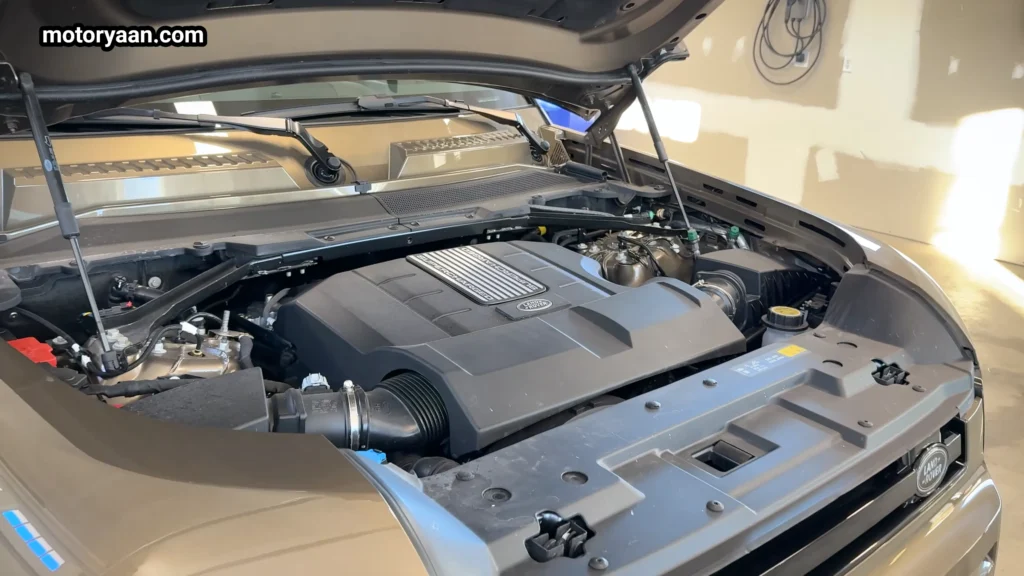 Defender 110 X Dynamic SE 5.0 liter supercharged V8 engine bay