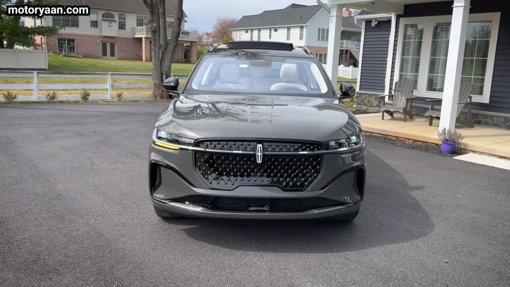 2026 Lincoln Nautilus Black Label Hybrid front profile with signature grille and LED light bar