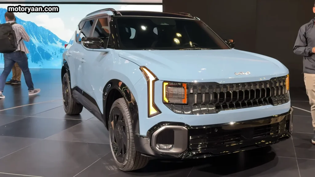 2027 Kia Seltos X Line front three quarter view showing side profile and stance