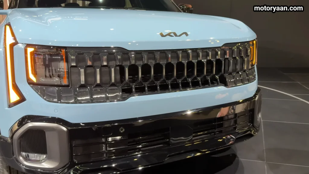 2027 Kia Seltos X Line front fascia close up with LED headlights and grille