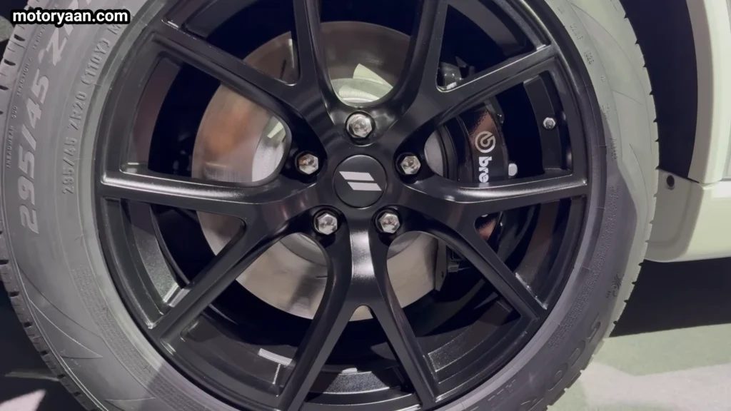 2026 Dodge Durango A250 Edition alloy wheel design multi spoke performance tires