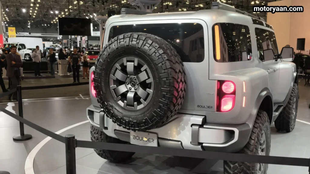 Hyundai Boulder Concept side and rear three quarter view with spare wheel mounted