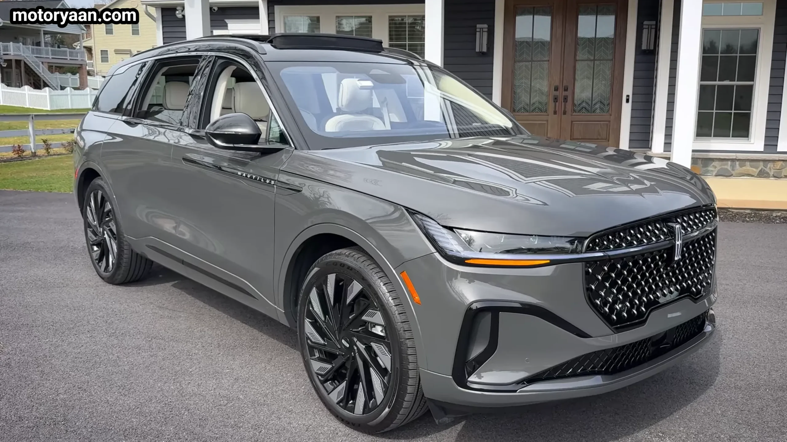 2026 Lincoln Nautilus Black Label Hybrid front and full side profile