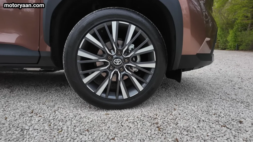 2026 Toyota Yaris Cross alloy wheel close up with 18 inch design
