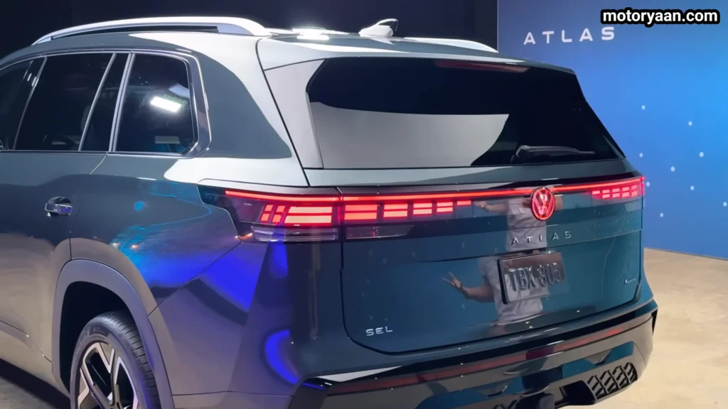 2027 Volkswagen Atlas SEL R Line LED tail lights rear design