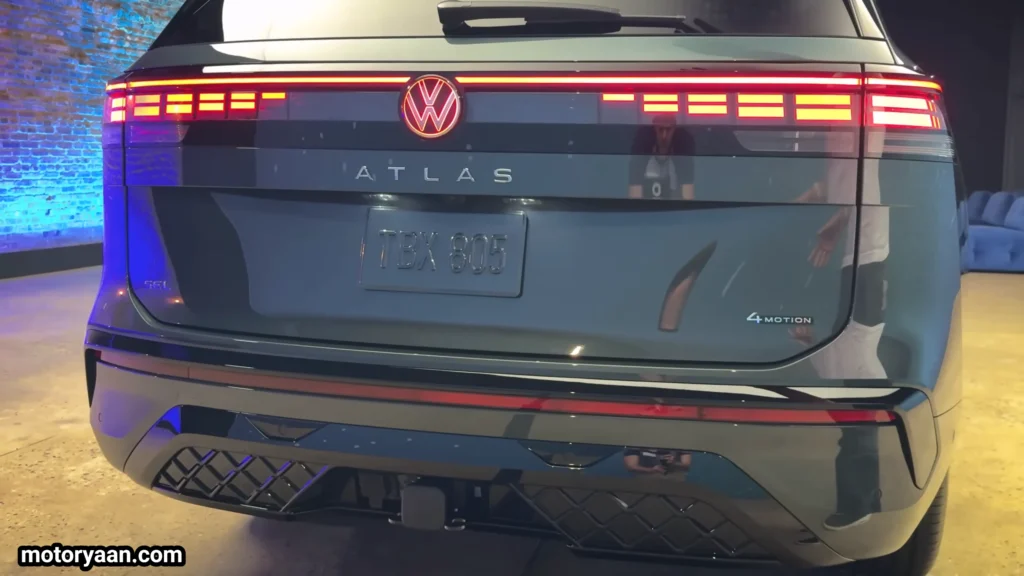 2027 Volkswagen Atlas SEL R Line rear bumper diffuser design