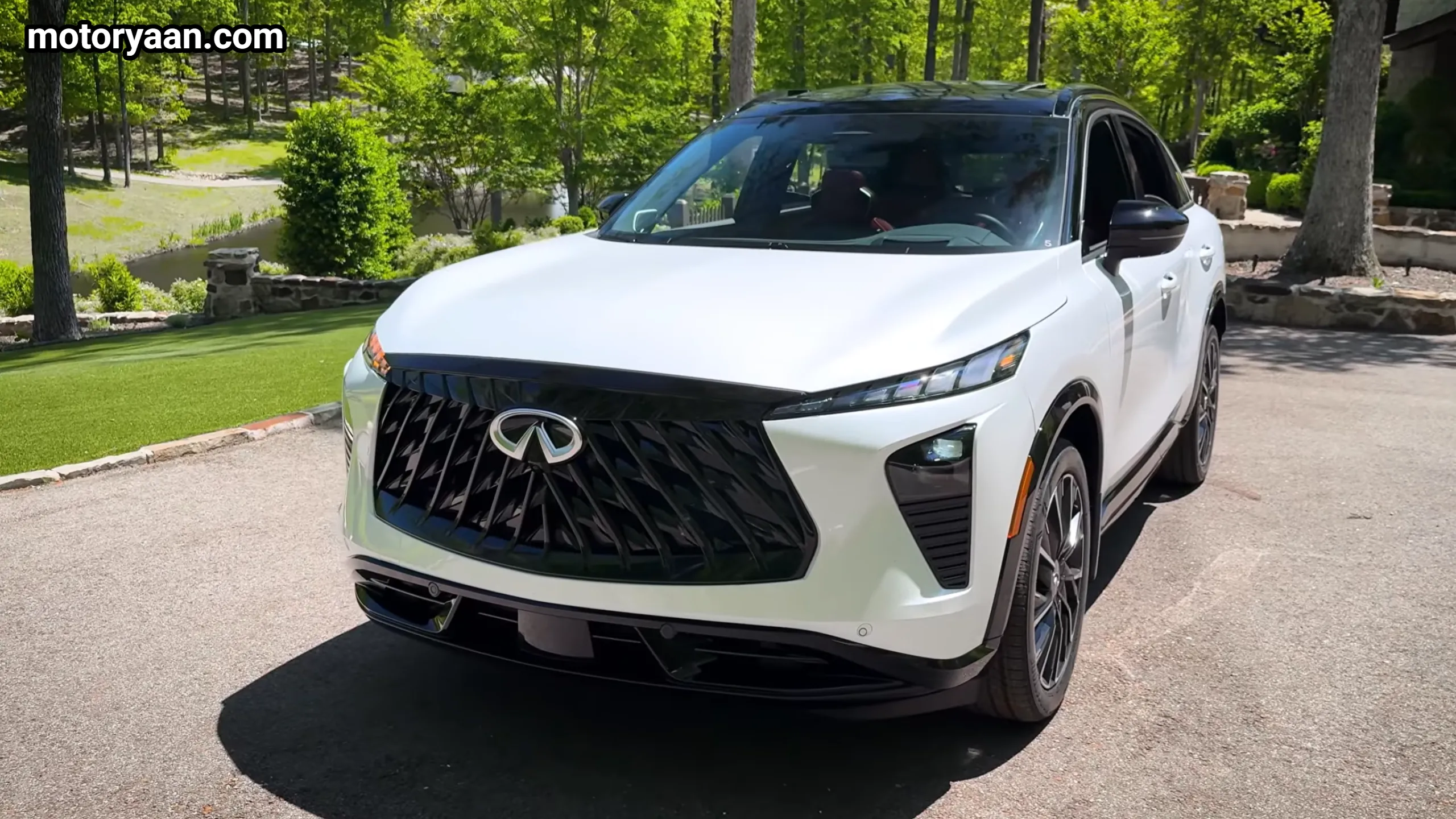 2027 Infiniti QX65 front and side profile coupe SUV design
